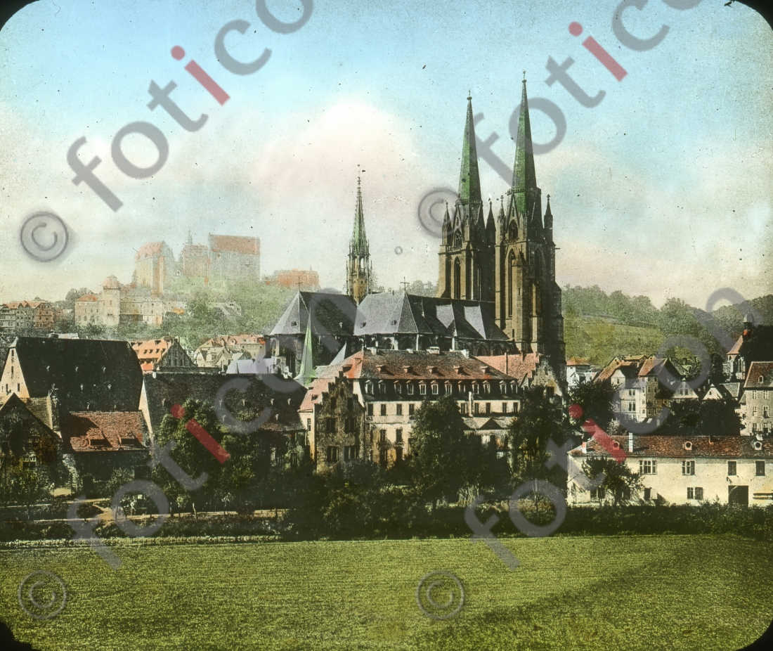 Blick auf Marburg und die Elisabethkirche | Look at the Elisabeth Church in Marburg - Foto foticon-simon-150-042.jpg | foticon.de - Bilddatenbank für Motive aus Geschichte und Kultur